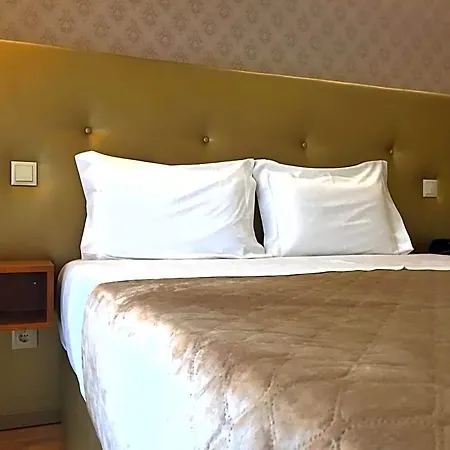 Estalagem Turismo Hotel 4*